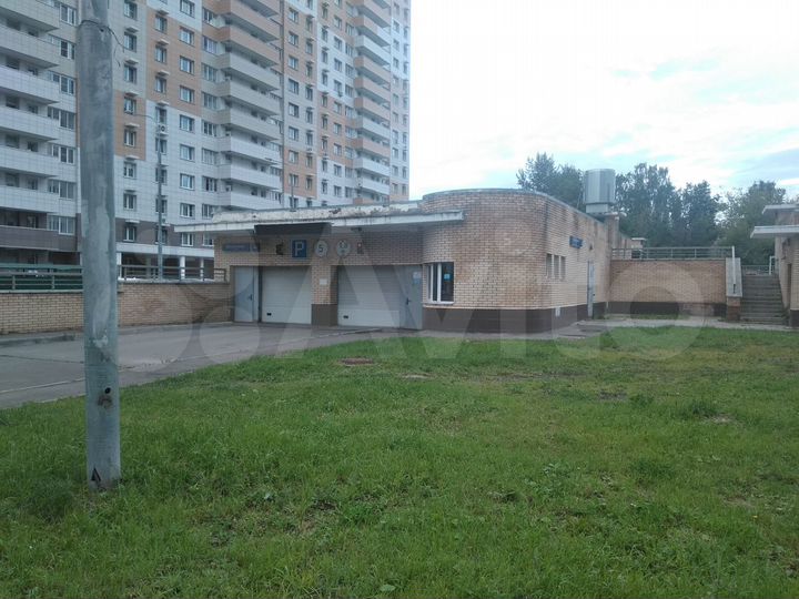 Машиноместо, 15 м²