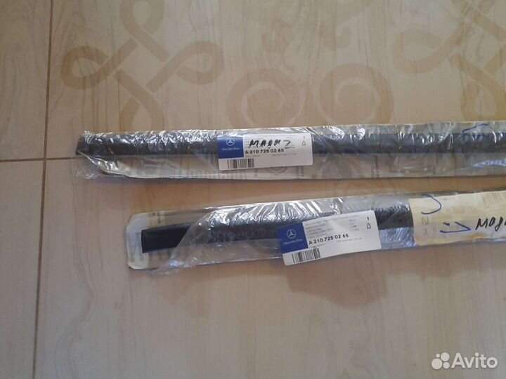 Молдинг mercedes 210