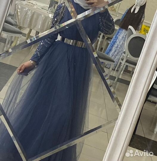 Вечернее платье