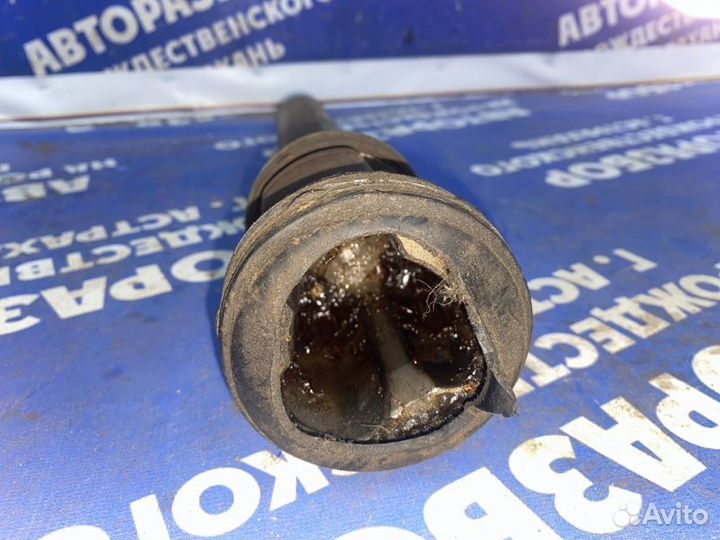 Правый привод Ford Fusion хэтчбек fyjb 2006