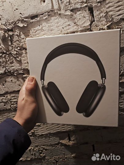 Коробка от airpods max