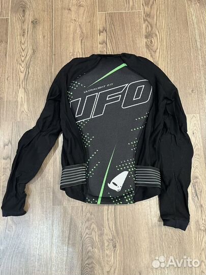 Защитная куртка UFO L/XL