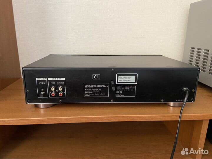 Hi-Fi CD проигрователь sony