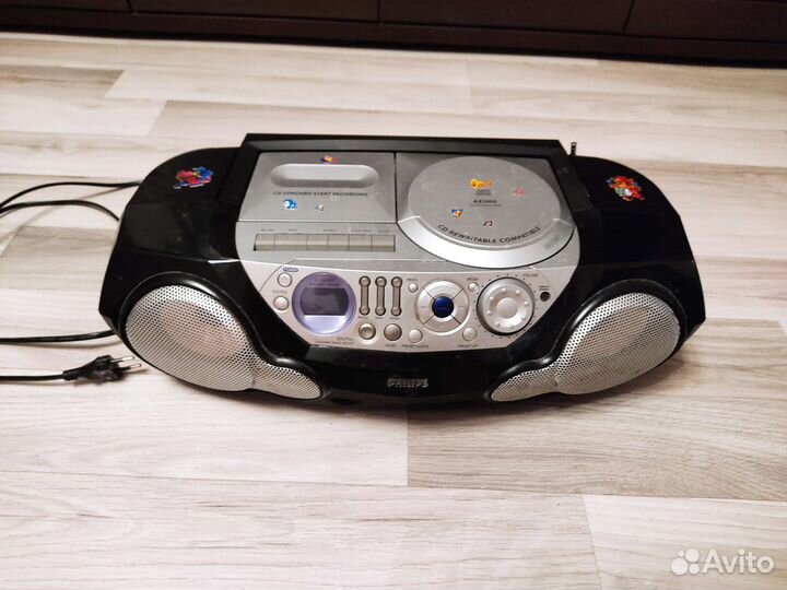 Магнитофон Phillips