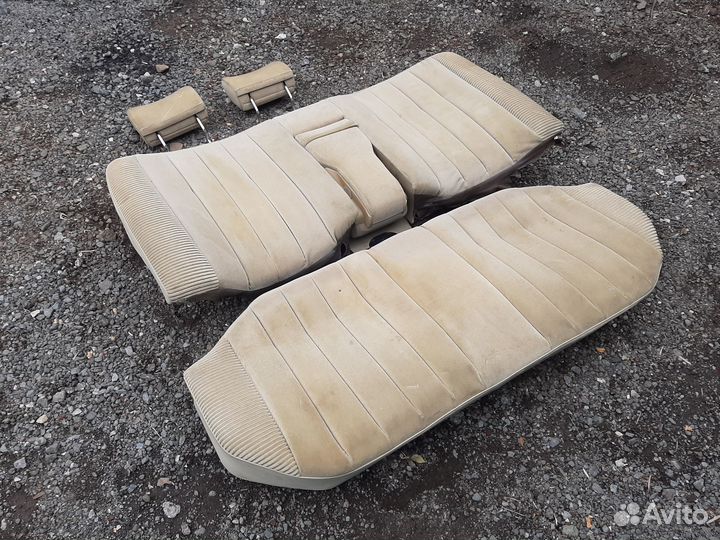 Бежевый диван w124 975 (Велюр бежевые сливки)