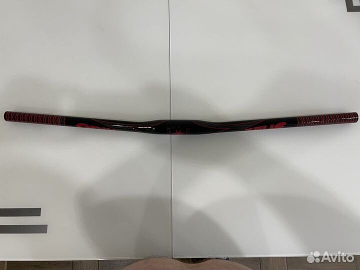 Велосипедный карбоновый руль 740 мм