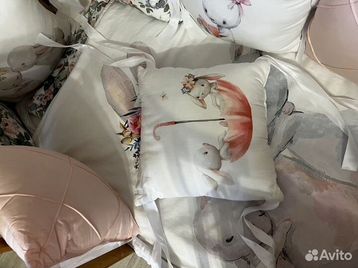 Ботики в кроватку