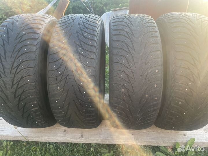 Yokohama Ice Guard IG35 215/55 R17 98T