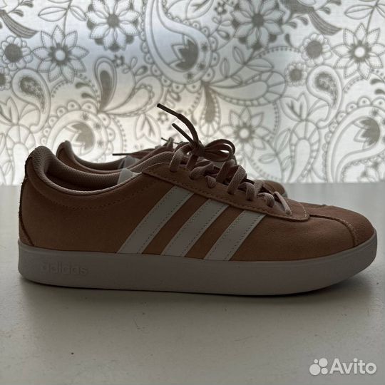 Кроссовки женские Adidas оригинал 26,5см