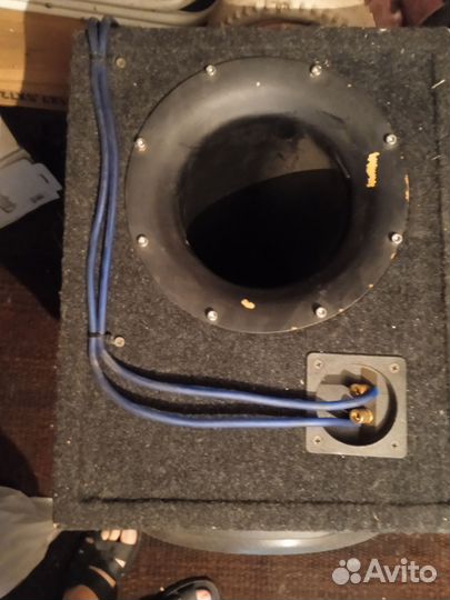 Сабвуфер с усилителем