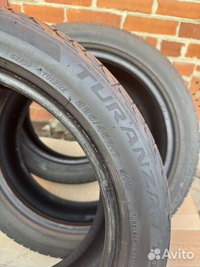 Bridgestone Turanza T001 225/45 R17