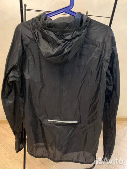 Ветровка размер S