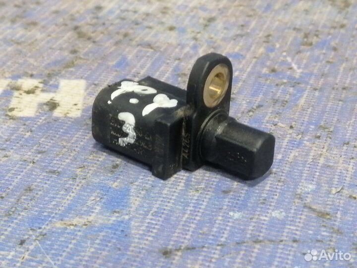 Задний датчик ABS Ford Focus 3 седан iqdb 2012