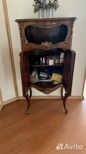 Комод антикварный. Орех