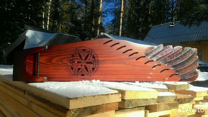 Гусли крыловидные 