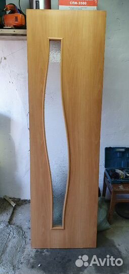 Дверь со стеклом