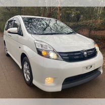 Toyota Isis 1.8 CVT, 2012, 78 000 км, с пробегом, цена 1 150 000 руб.