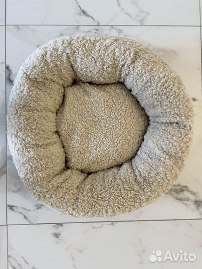 Лежанка для собак и кошек H&M