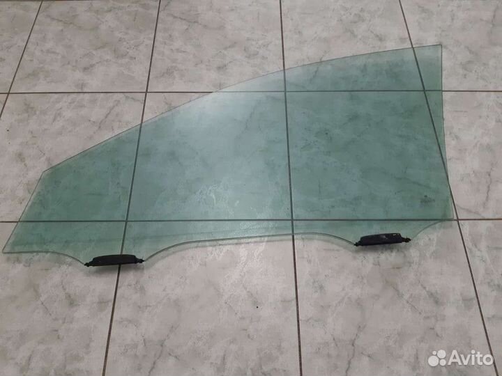 Стёкла передние боковые фольксваген фаэтон 2007год