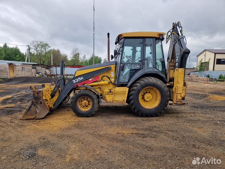 Экскаватор-погрузчик John Deere 325K, 2012