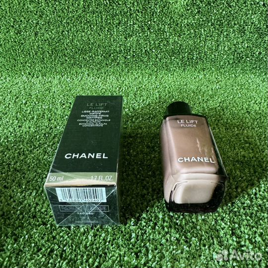 Флюид для лица Chanel