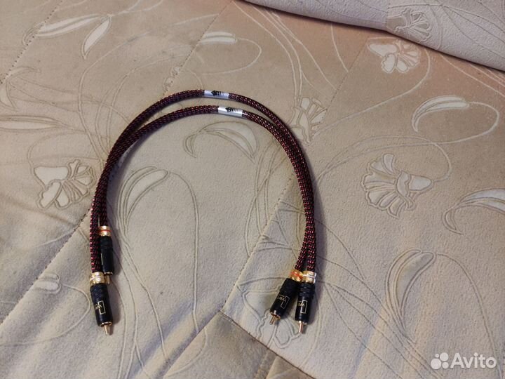 Canare L-4E6S RCA 0.5/пара в металлической оплетке