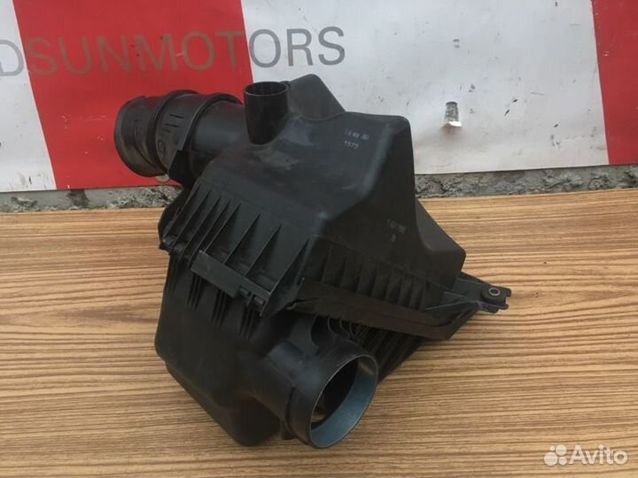 Корпус воздушного фильтра BMW 5 E60 E61 2003-2009г