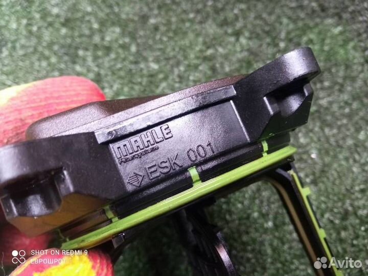 Механизм изменения длины впускного коллектора BMW