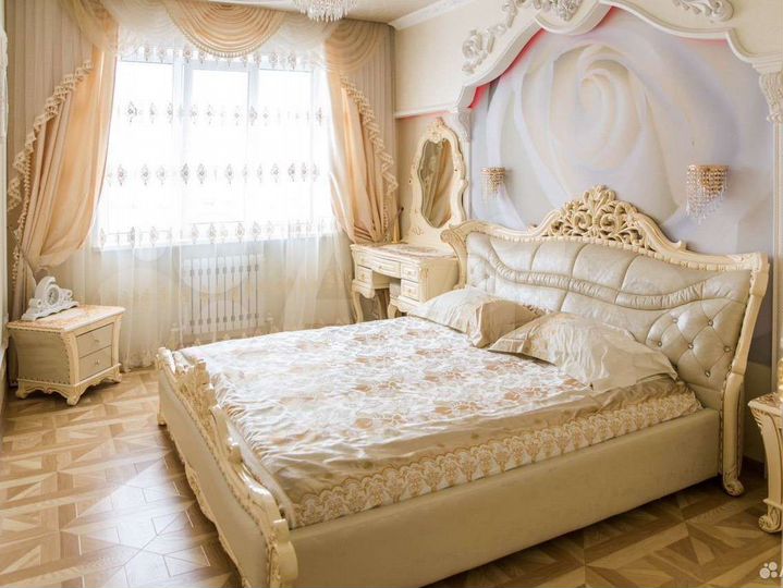 3-к. квартира, 120 м², 5/9 эт.
