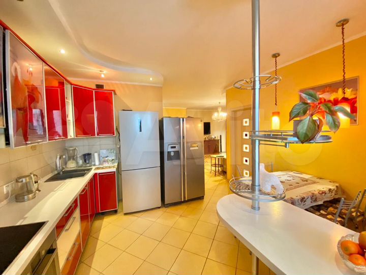 3-к. квартира, 92,5 м², 12/17 эт.