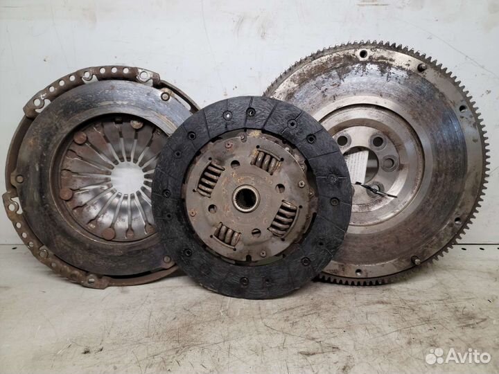Маховик сцепление VW Polo Rapid 1.6 cfna