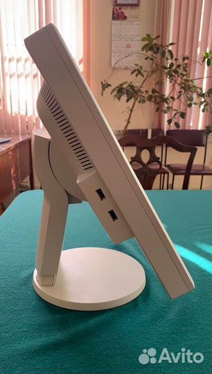 Монитор NEC 2070NX