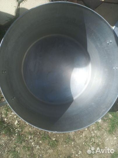 Кастрюля большая