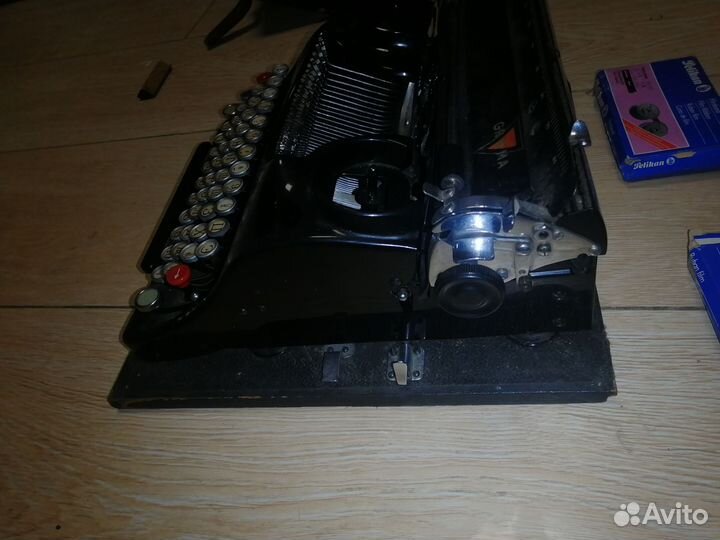 Пишущая машинка Groma