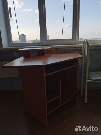 Стол для компьютера угловой