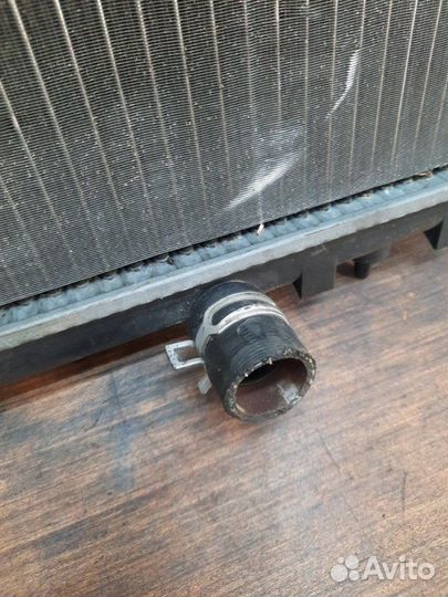 Радиатор основной Peugeot 307 хэтчбэк 5 дв. 1.6