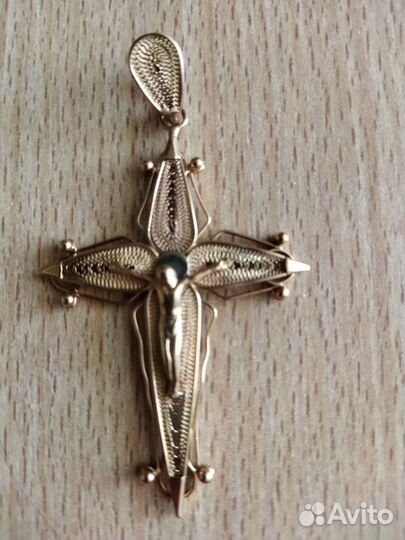 Золотой крест