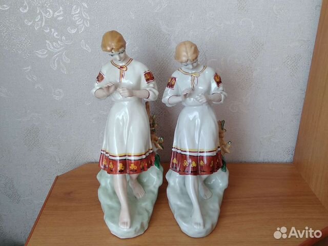 Статуэтка гадание на ромашке