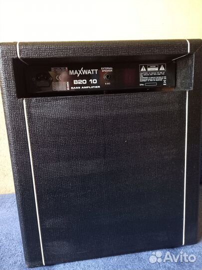 Комбоусилитель бас гитары Hiwatt Maxwatt B20 10