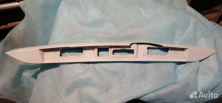 Накладка двери задка LADA xray