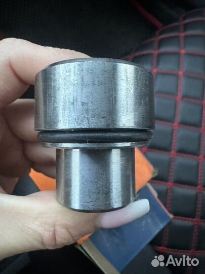 Шкворень УАЗ с подшипником
