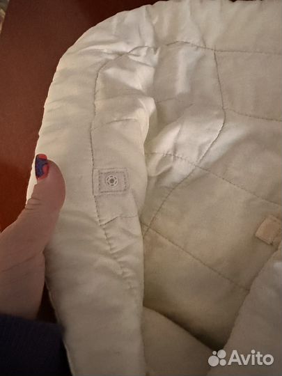 Ergobaby вкладыш для новорожденного