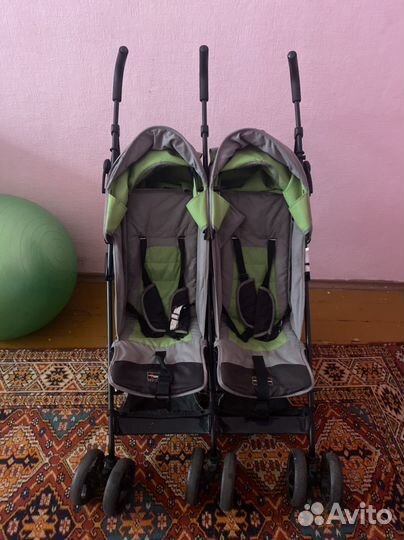 Коляска для двойни