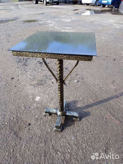 Столик на могилу