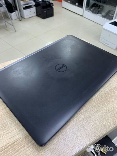 Ноутбук Dell E5270 i5 / 8Gb озу / SSD 500Gb
