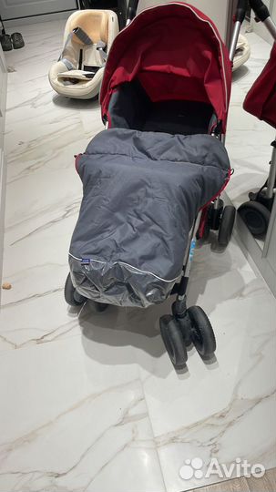 Прогулочная коляска