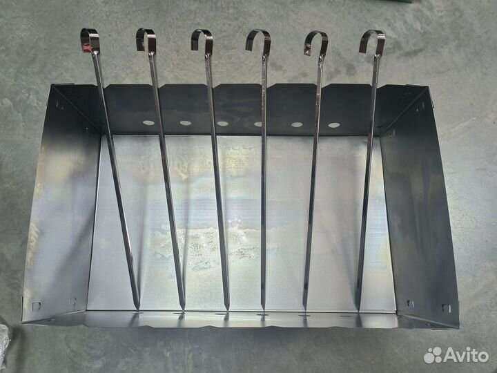 Мангал походный с шампурами и махалкой