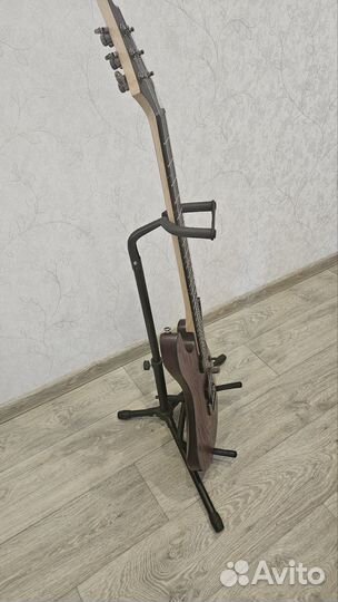 Стойка для гитары