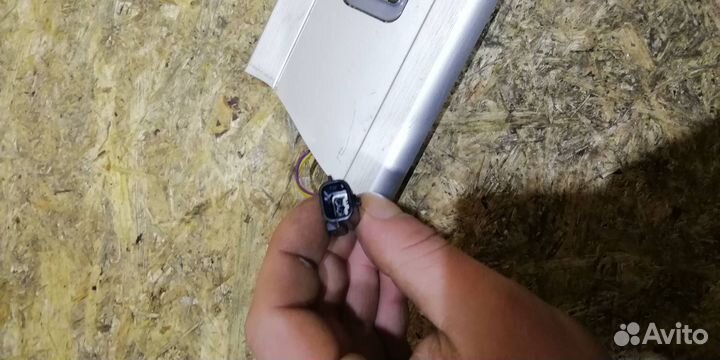 Накладка внутренняя на порог передняя левая