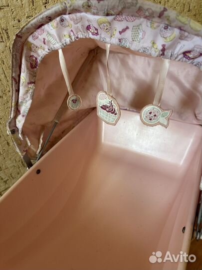 Коляска кукольная